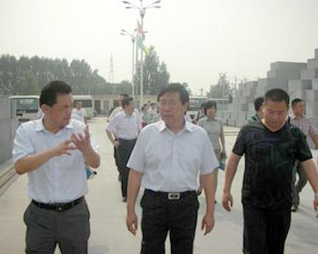 濮陽市市委常委、市委宣傳部長徐蘭峰等一行蒞臨我司視察