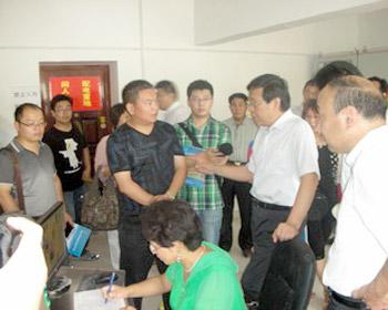 濮陽市市委常委、市委宣傳部長徐蘭峰等一行蒞臨我司視察2